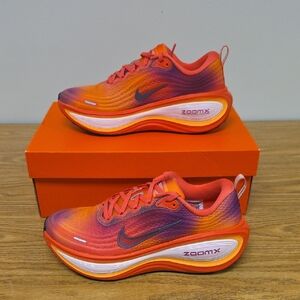 Nike Zoom Vomero Plus SE Ember Glow Women's Size 8 IH2091 800